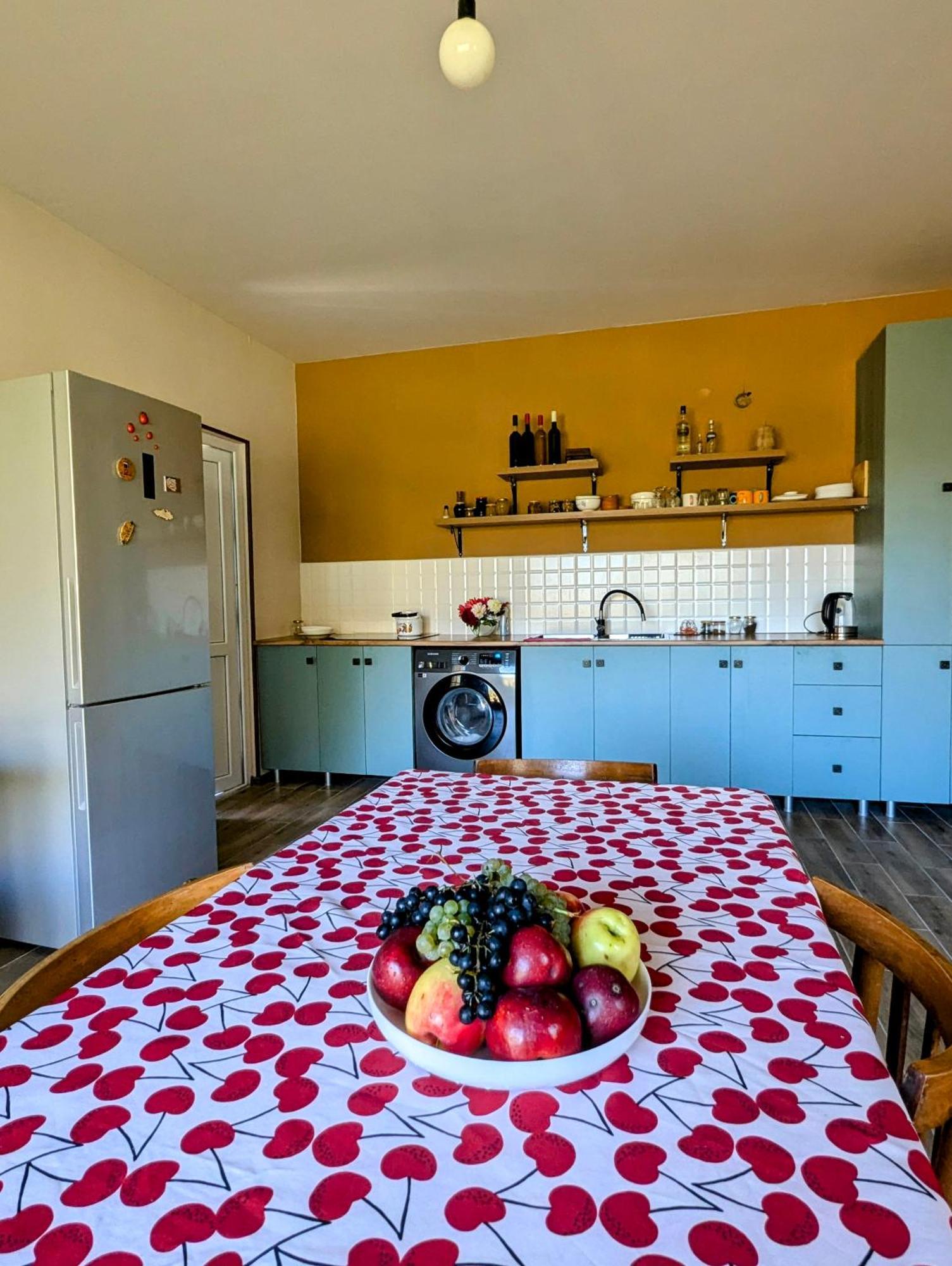 Bee House Ξενοδοχείο Pia Εξωτερικό φωτογραφία